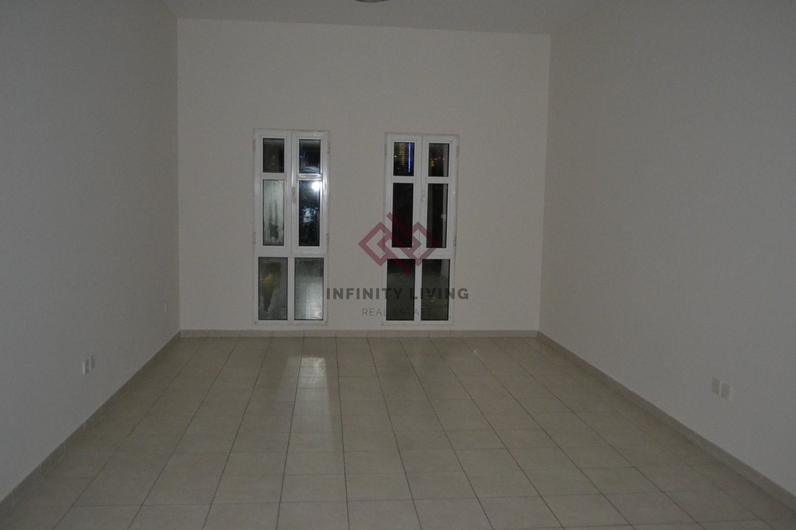 Prime Location in Building 50 | Great Value | DISTRESS DEAL| BELOW MARKET PRICE| CLOSE TO METRO|