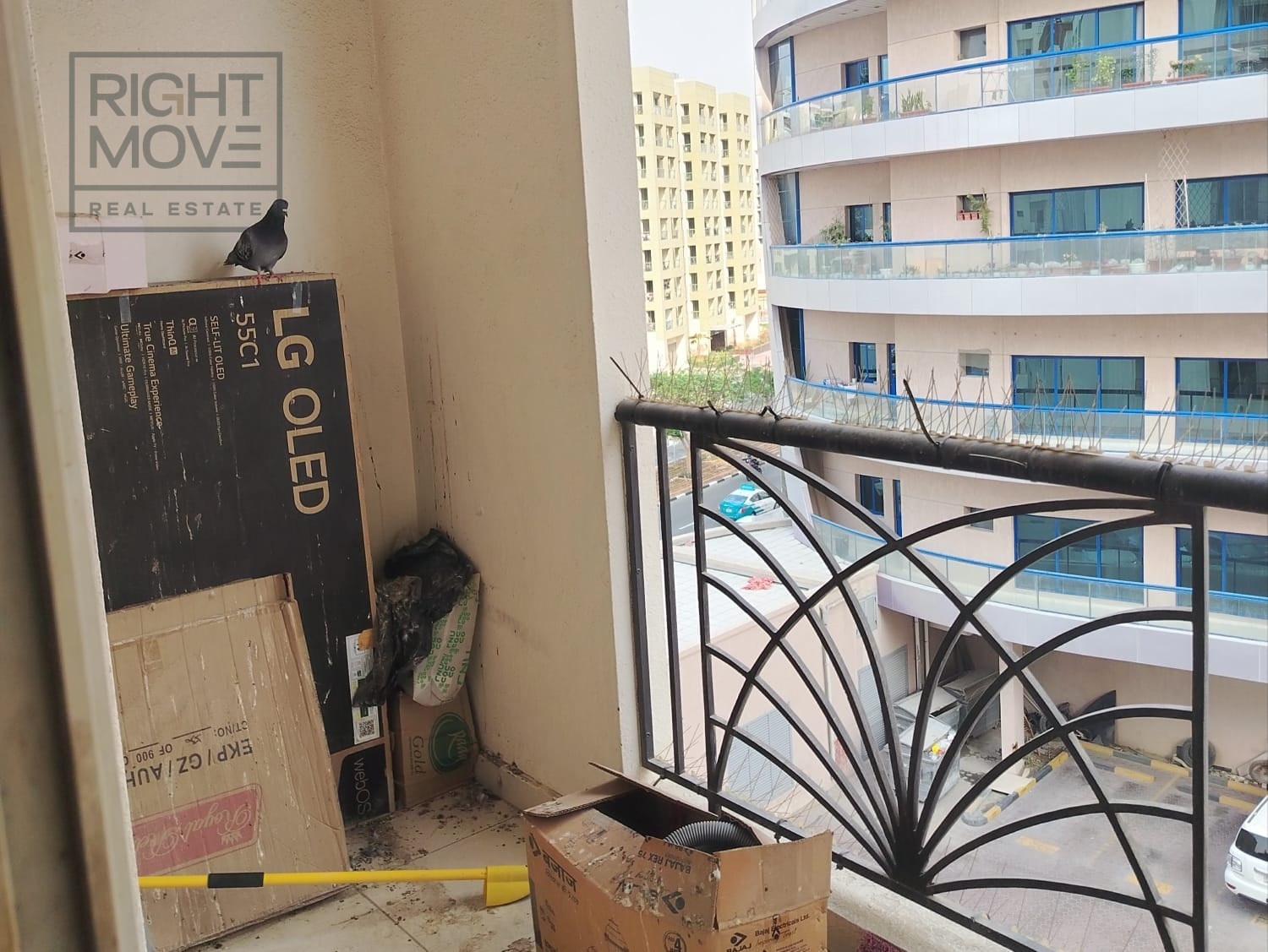 Studio in DSO | Unfurnished | Parking view photo 5