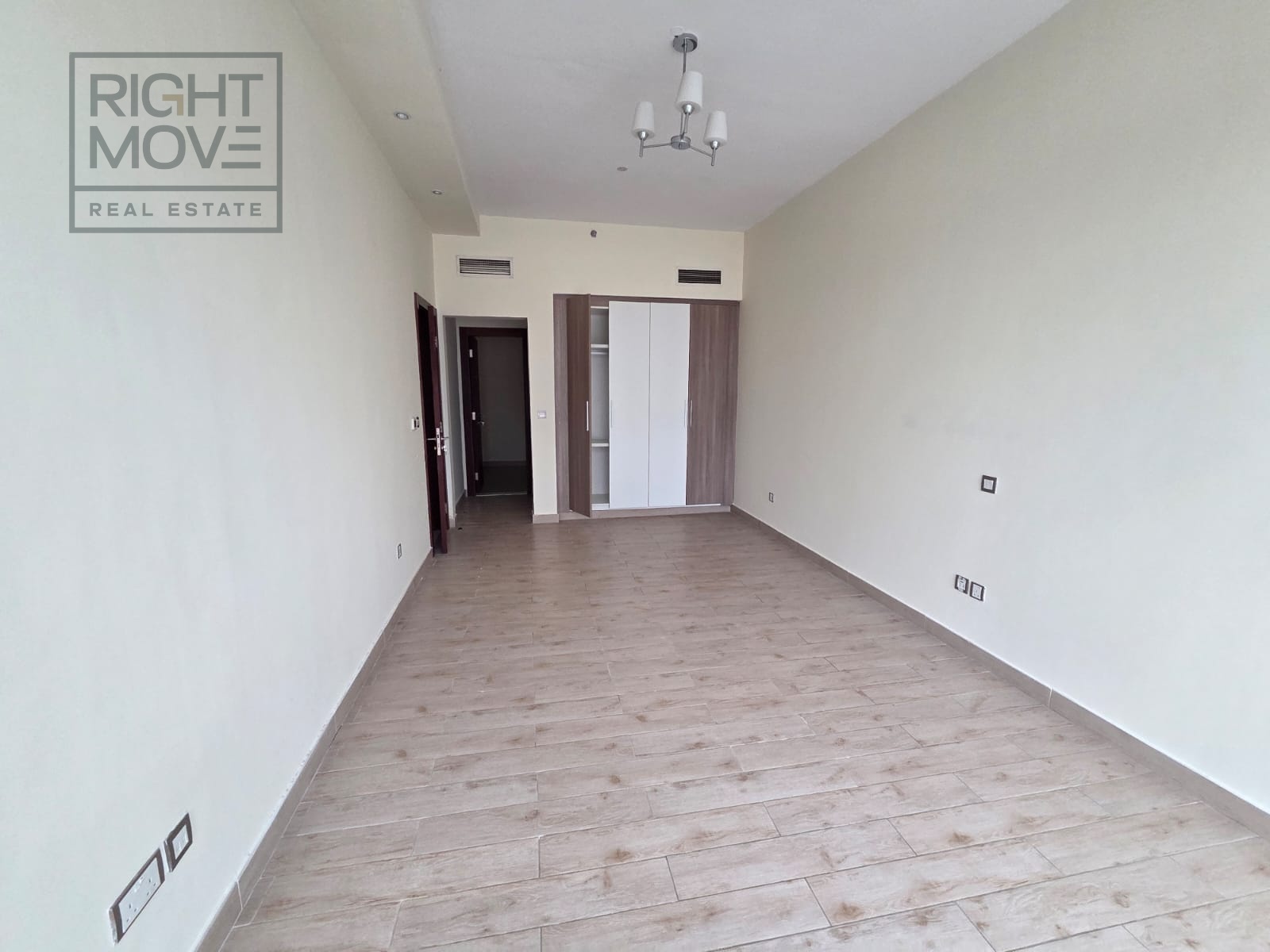 La Residence | Spacious Apartment for Rent photo 4