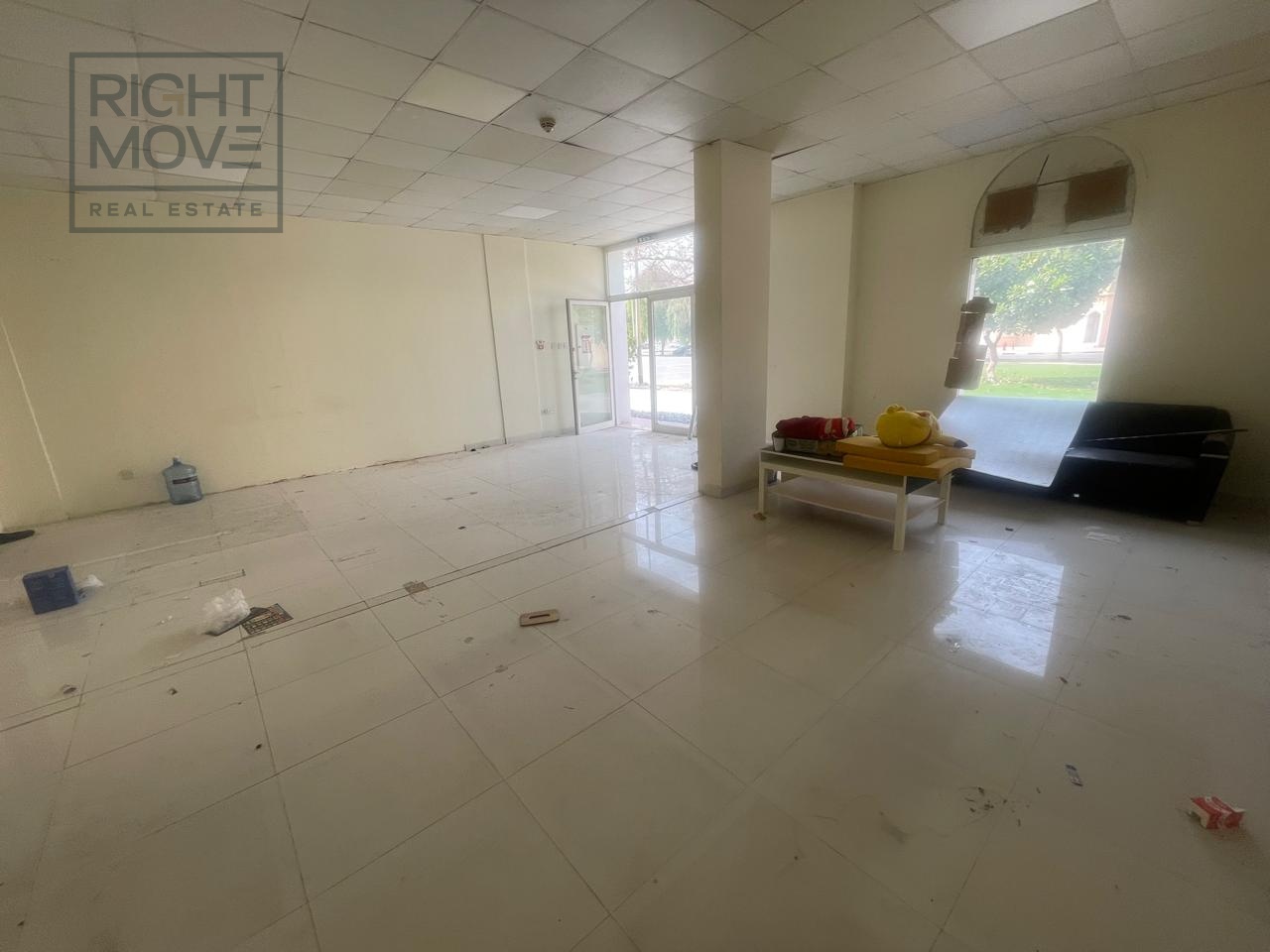 IDEAL FOR DRUG STORE, MEDICAL EQUIPMENT OR FOODSTUFF 732 Sq Ft Retail Space in France Cluster photo 4