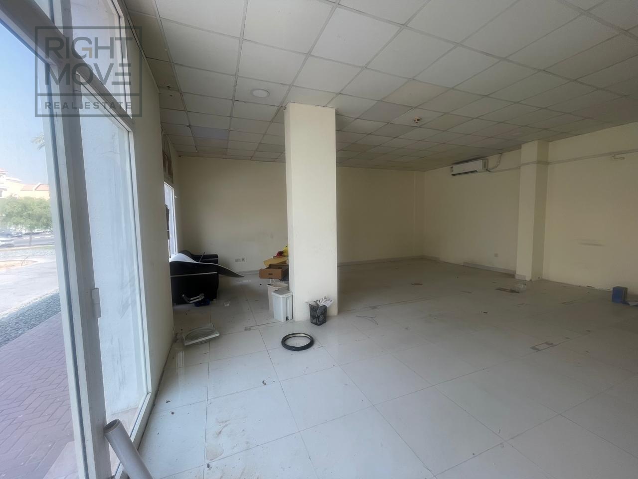 IDEAL FOR DRUG STORE, MEDICAL EQUIPMENT OR FOODSTUFF 732 Sq Ft Retail Space in France Cluster photo 2
