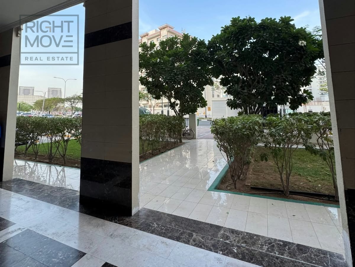 Studio in DSO | Unfurnished | Parking view photo 3
